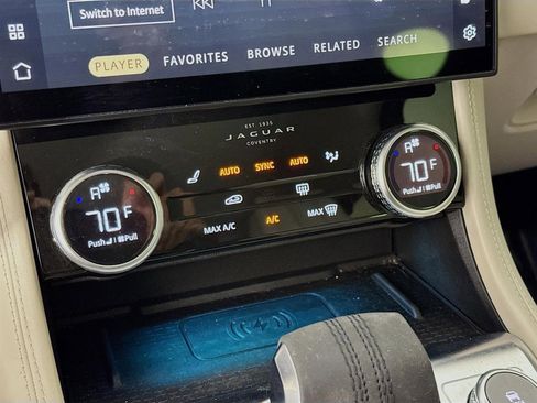 Used 2023 Jaguar F-PACE S image 19