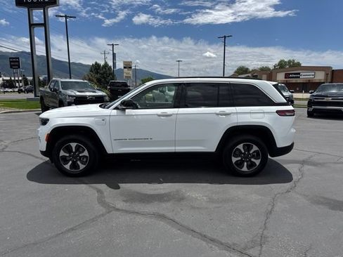 Used 2024 Jeep Grand Cherokee Limited 4xe AWD/4WD image 4