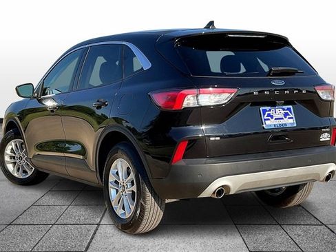 Used 2021 Ford Escape SE image 12