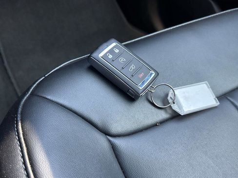 Certified 2024 Jeep Grand Cherokee Limited image 28