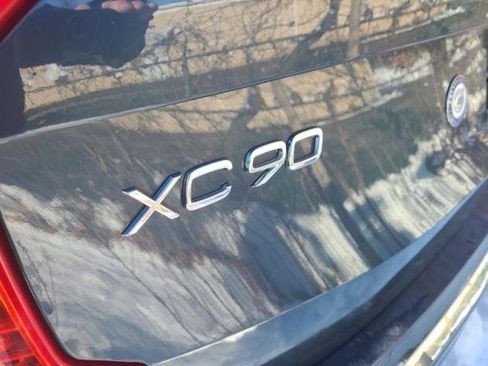 Certified 2024 Volvo XC90 B5 Plus image 6