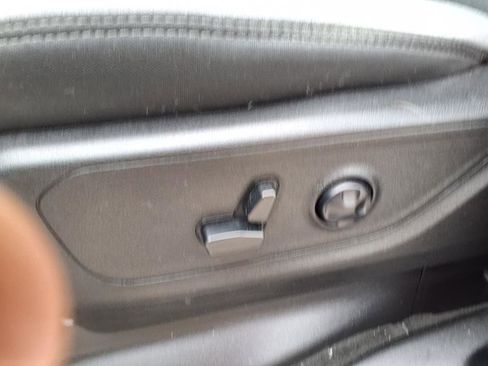 Used 2021 RAM 1500 Big Horn image 12