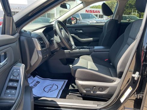 Certified 2026 Nissan Rogue SV AWD/4WD image 8