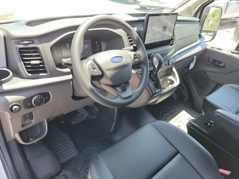 New 2026 Ford Transit 250 148 Medium Roof w/ Load Area Protection Package RWD image 17