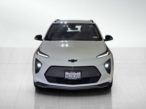 Used 2023 Chevrolet Bolt EUV LT w/ Comfort Package image 2