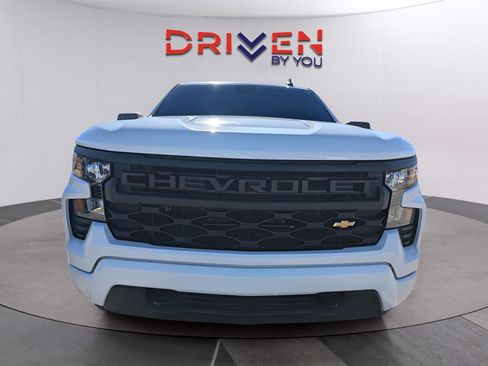 Used 2022 Chevrolet Silverado 1500 Custom image 5