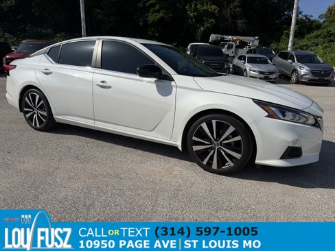 Used 2019 Nissan Altima 2.5 SR w/ SR Premium Package FWD image 1