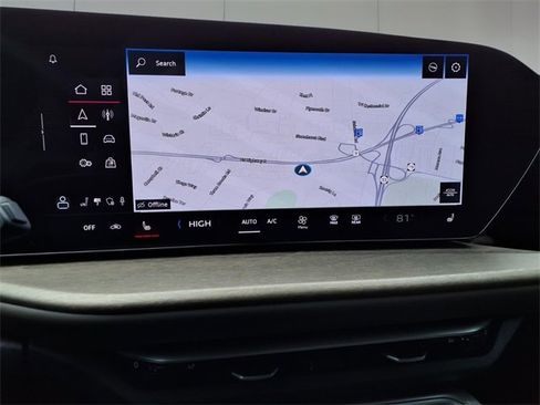 Used 2025 Audi Q5 Premium w/ Convenience Package image 17