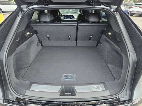 New 2026 Cadillac Lyriq Sport image 14