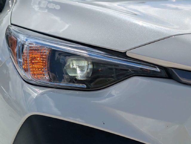 Used 2025 Subaru Crosstrek 2.5i Premium AWD/4WD image 9