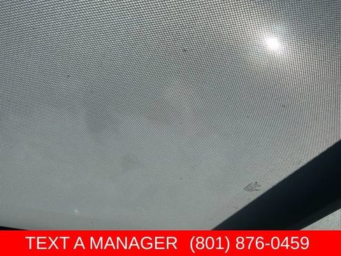 Used 2023 Jeep Renegade Latitude w/ Sun/Sound Group AWD/4WD image 27