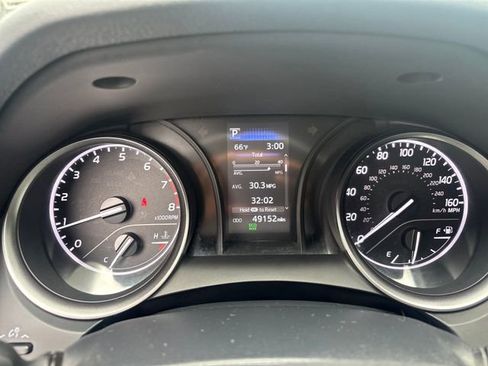 Used 2024 Toyota Camry SE FWD image 19