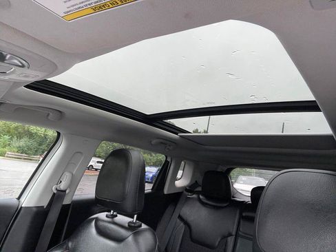 Used 2019 Jeep Compass Latitude w/ Popular Equipment Group AWD/4WD image 27
