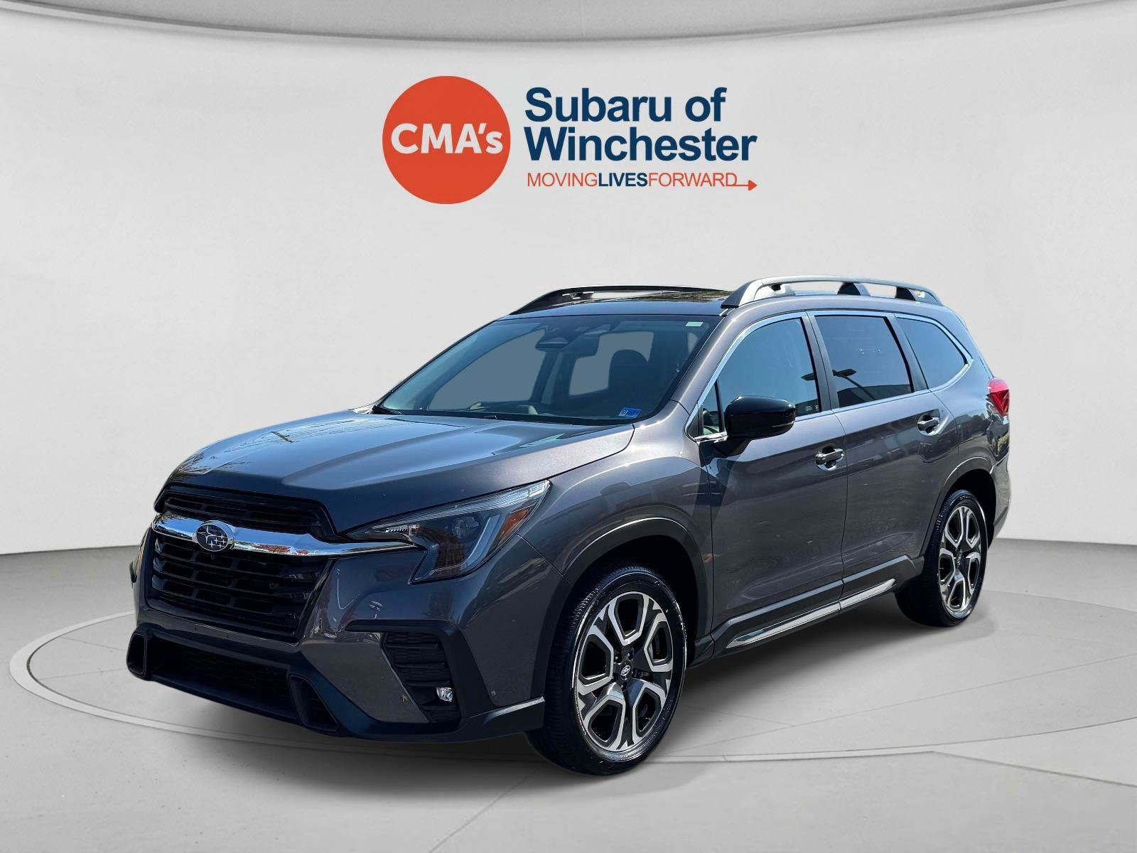 Used 2024 Subaru Ascent Limited w/ Technology Package AWD/4WD image 1