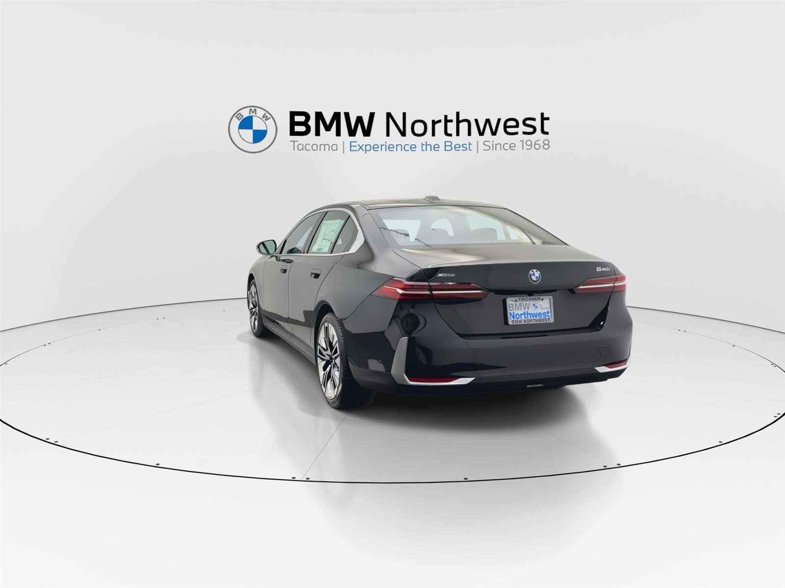 New 2026 BMW 540i xDrive w/ Premium Package AWD/4WD image 13