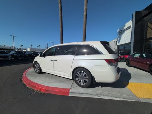 Used 2016 Honda Odyssey Touring Elite image 14