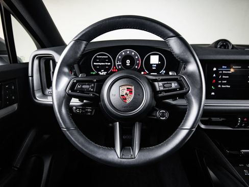 Certified 2024 Porsche Cayenne Coupe AWD/4WD image 26