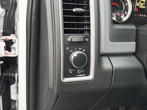 Used 2016 RAM 1500 Tradesman w/ Popular Equipment Group AWD/4WD image 15