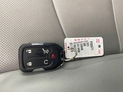 Certified 2023 GMC Terrain SLT w/ Tech Package image 26