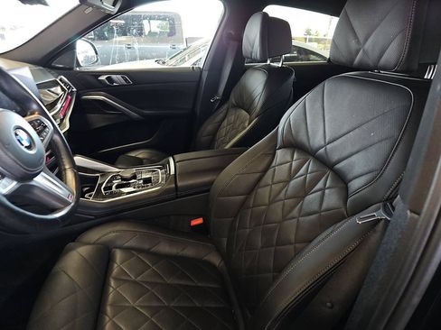 Used 2025 BMW X6 xDrive40i AWD/4WD image 2