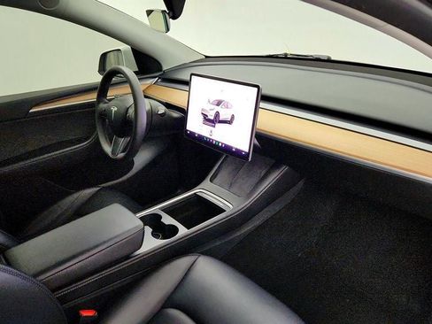 Used 2024 Tesla Model Y Performance AWD/4WD image 29