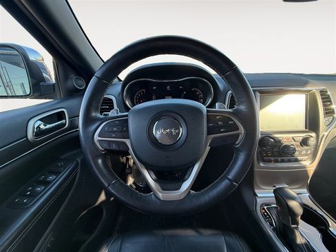 Used 2016 Jeep Grand Cherokee Limited RWD image 13