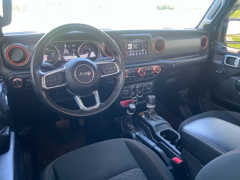 Used 2021 Jeep Gladiator Mojave w/ Cold Weather Group AWD/4WD image 16