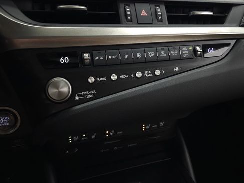 Certified 2021 Lexus ES 250 w/ Premium Package image 26