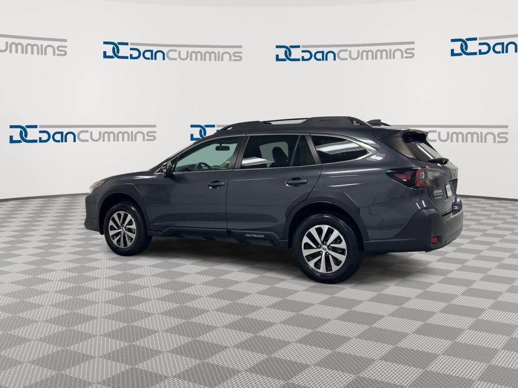 Used 2023 Subaru Outback Premium AWD/4WD image 6