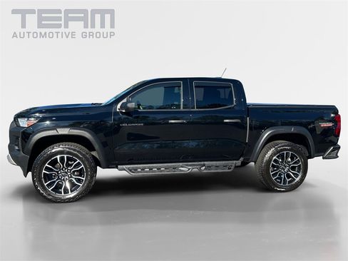 Used 2024 Chevrolet Colorado Trail Boss w/ LPO, Dark Essentials Package image 4