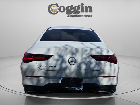 Used 2025 Mercedes-Benz CLA 250 image 4