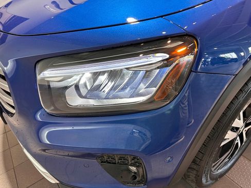 Used 2024 Mercedes-Benz GLB 250 4MATIC image 32