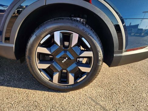 Used 2027 Kia Telluride S w/ Towing Package FWD image 8