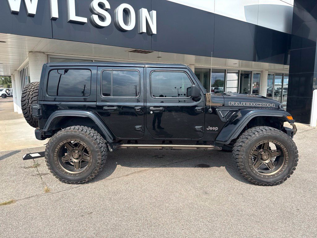 Used 2022 Jeep Wrangler Unlimited Rubicon w/ Xtreme Recon 35" Tire Package AWD/4WD image 5