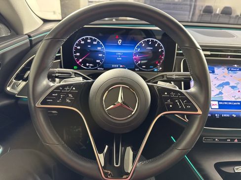 Certified 2025 Mercedes-Benz E 350 4MATIC Sedan image 33