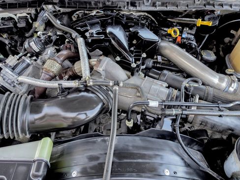 Used 2019 Ford F250 XLT w/ XLT Value Package image 39