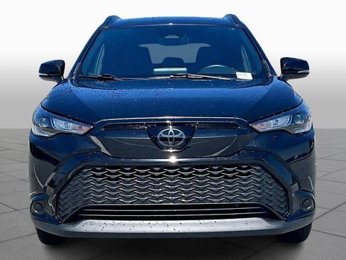 Used 2024 Toyota Corolla Cross SE image 4