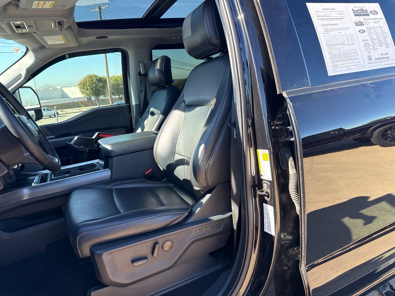 Used 2025 Ford F250 Lariat w/ Lariat Ultimate Package AWD/4WD image 14