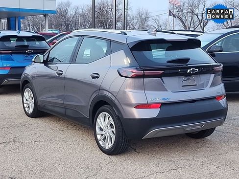 Used 2023 Chevrolet Bolt EUV LT w/ Comfort Package image 2