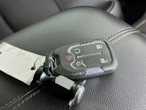 Used 2023 GMC Terrain SLT image 20