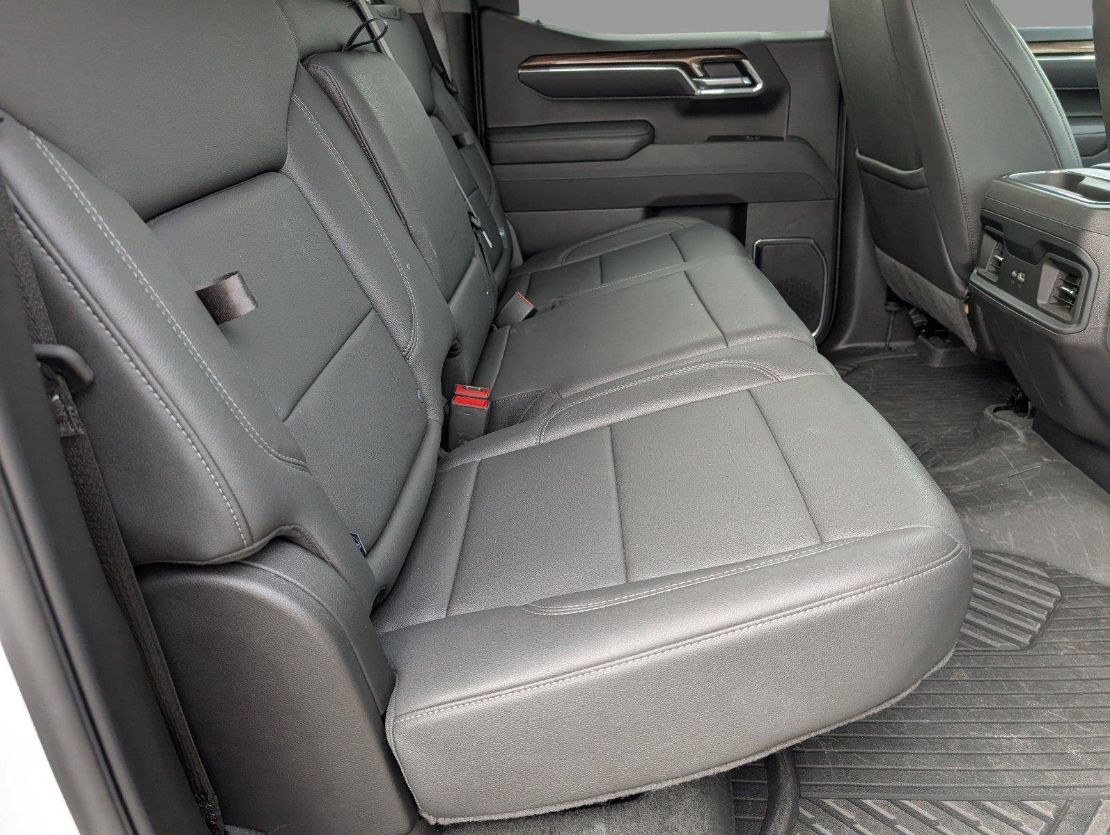 Used 2025 Chevrolet Silverado 1500 LT Trail Boss w/ Convenience Package II AWD/4WD image 39