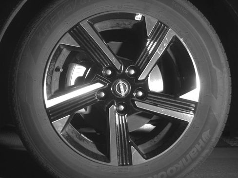 Used 2025 Nissan Sentra SV image 12