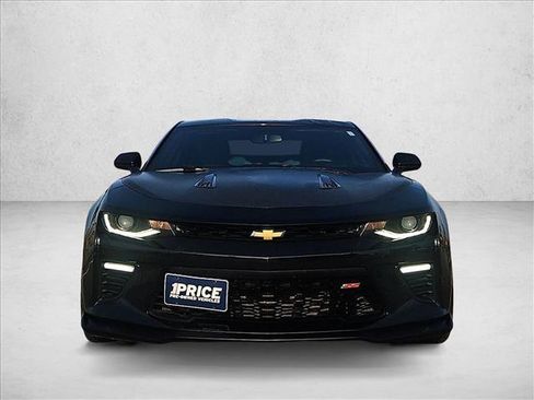 Certified 2018 Chevrolet Camaro SS RWD image 2