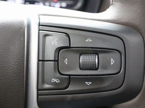 Used 2022 GMC Yukon SLT w/ SLT Premium Package image 35