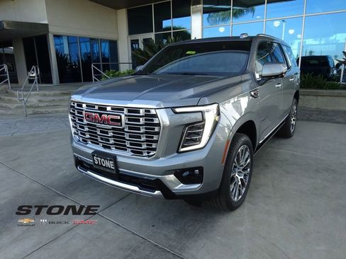 New 2026 GMC Yukon Denali w/ Denali Reserve Package image 3