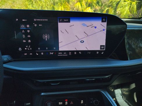 New 2025 Audi SQ5 Prestige image 20