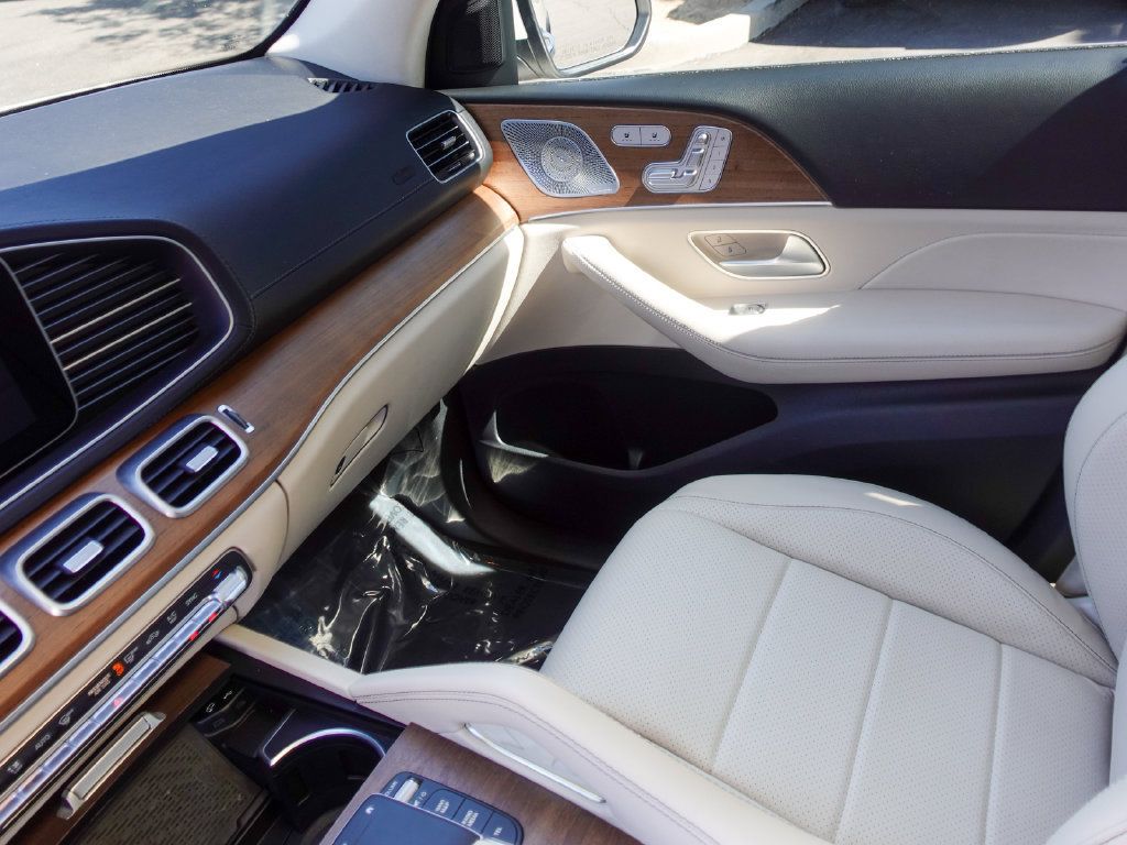 Used 2021 Mercedes-Benz GLS 450 4MATIC image 22