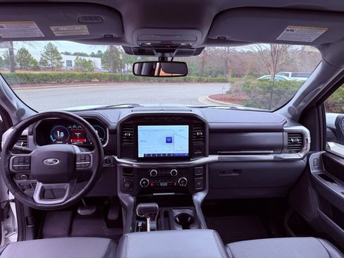 Used 2021 Ford F150 Lariat w/ Equipment Group 501A Mid image 10