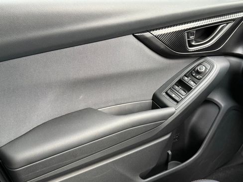 Used 2023 Subaru Crosstrek 2.0i Premium image 31