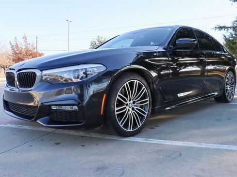 Used 2017 BMW 530i 530i Sedan 4D image 3
